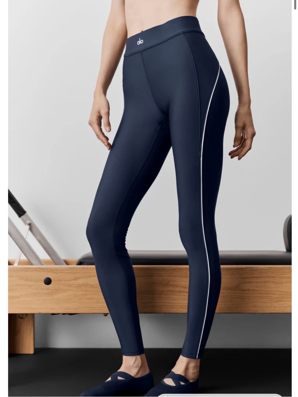 BEST SELLER Alo yoga airlift high waist 7/8 speed work legging navy